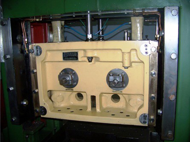 Cod.0040-U-Prensa-Minster-30 tns-05